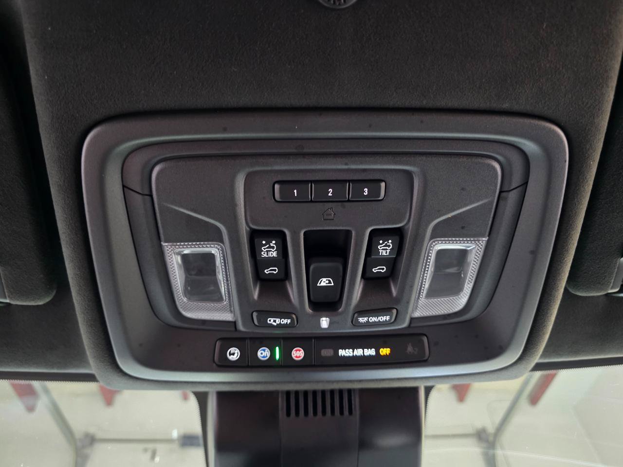Used 2024 GMC Sierra 1500 AT4X AWD/4WD image 42