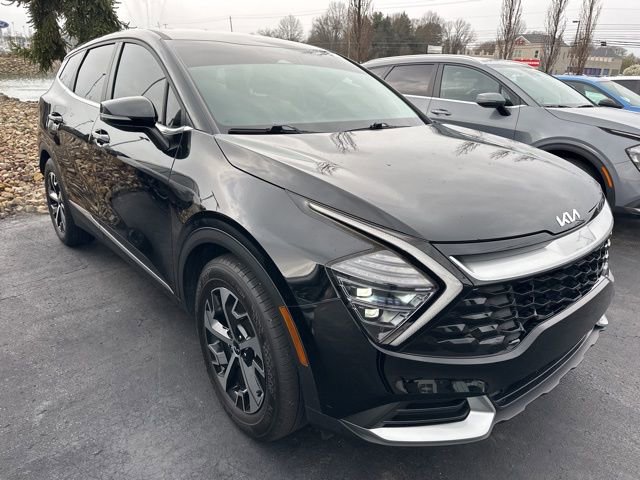 Used 2025 Kia Sportage EX image 3