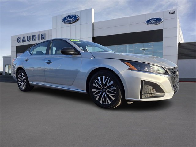 Used 2024 Nissan Altima 2.5 SV video 1