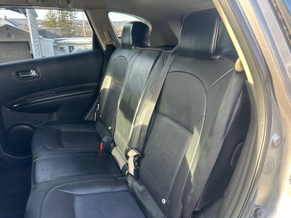 Used 2013 Nissan Rogue SL image 16