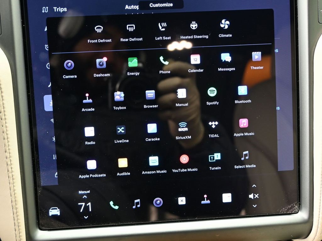 Used 2021 Tesla Model X Long Range image 34