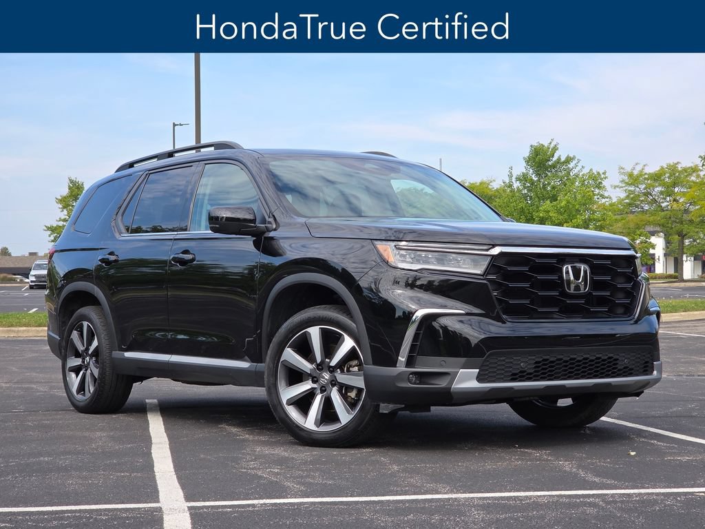 Certified 2025 Honda Pilot Touring image 3