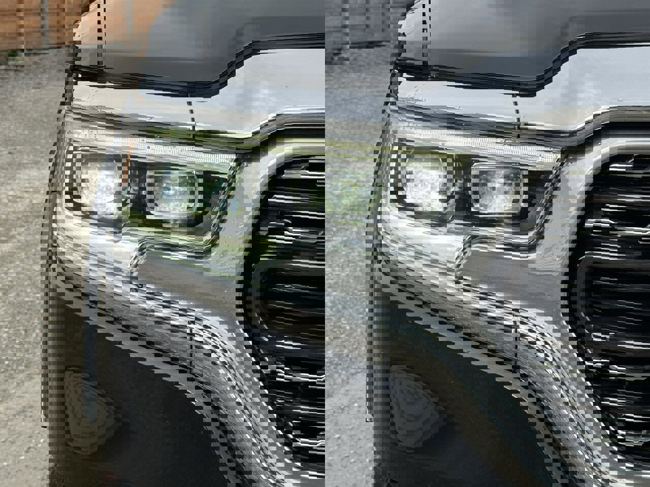 Used 2022 RAM 1500 Limited w/ Body-Colour Bumper Group image 45