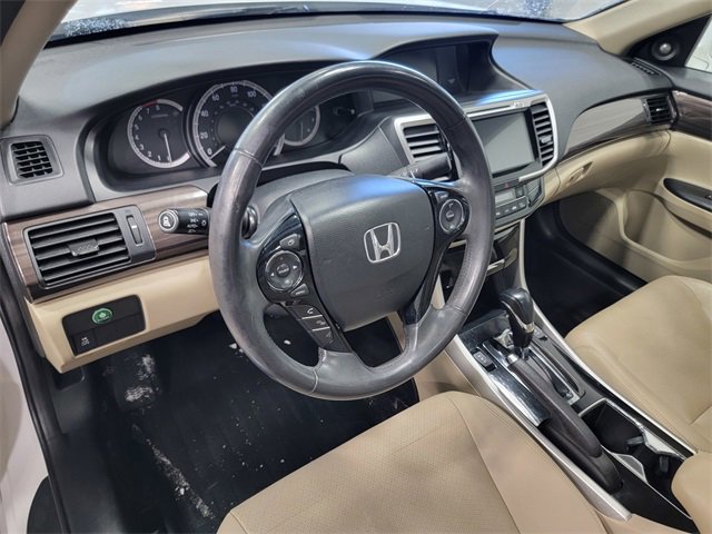 Used 2017 Honda Accord EX-L image 11