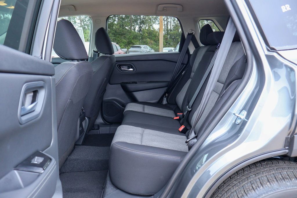 New 2026 Nissan Rogue SV image 8