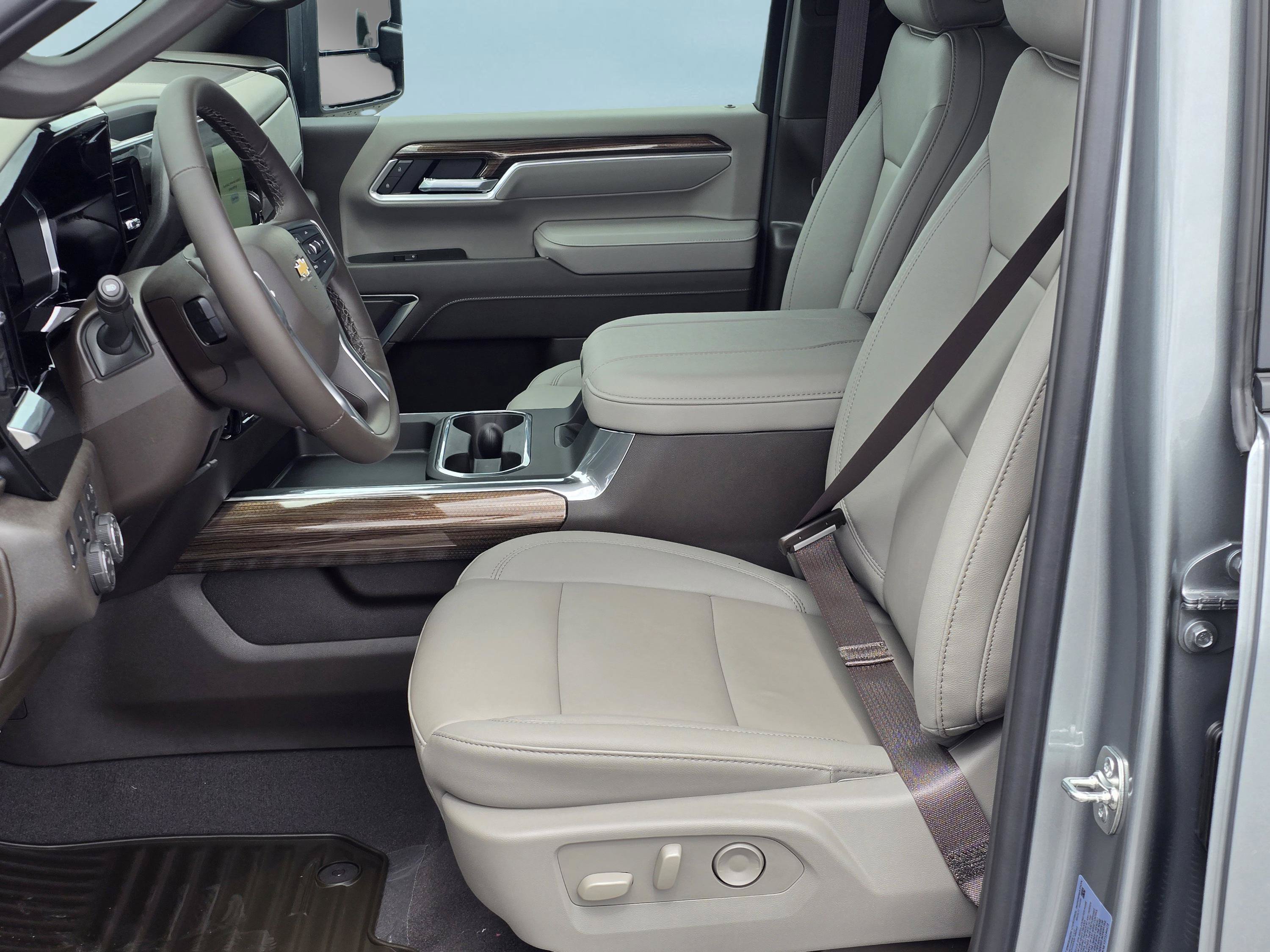 New 2026 Chevrolet Silverado 2500 LT w/ All Star Edition AWD/4WD image 21