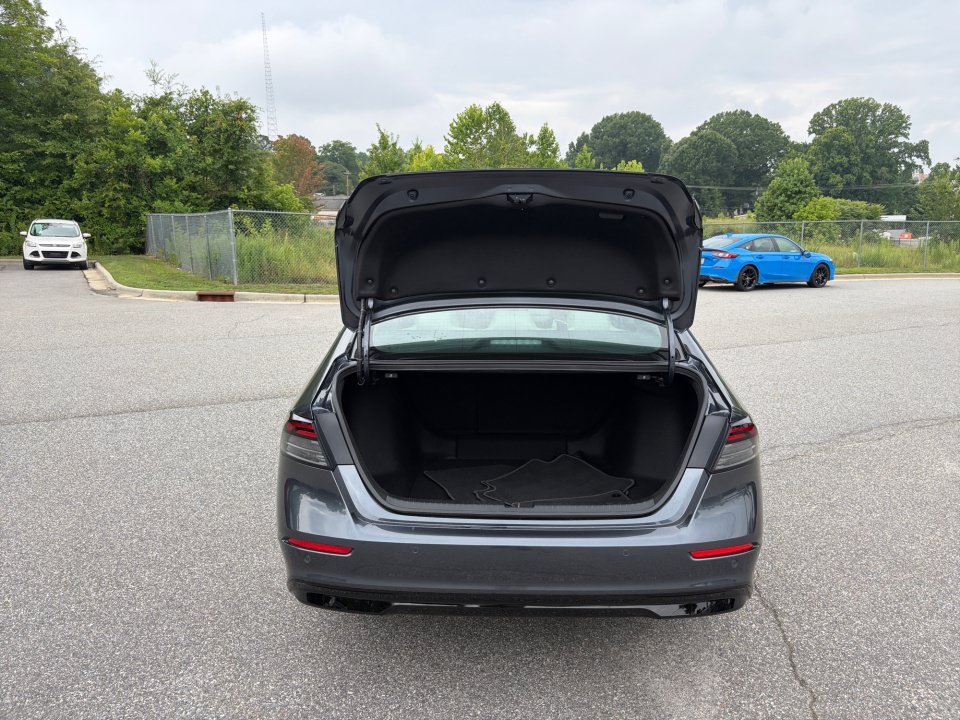 Used 2026 Honda Accord Touring image 18