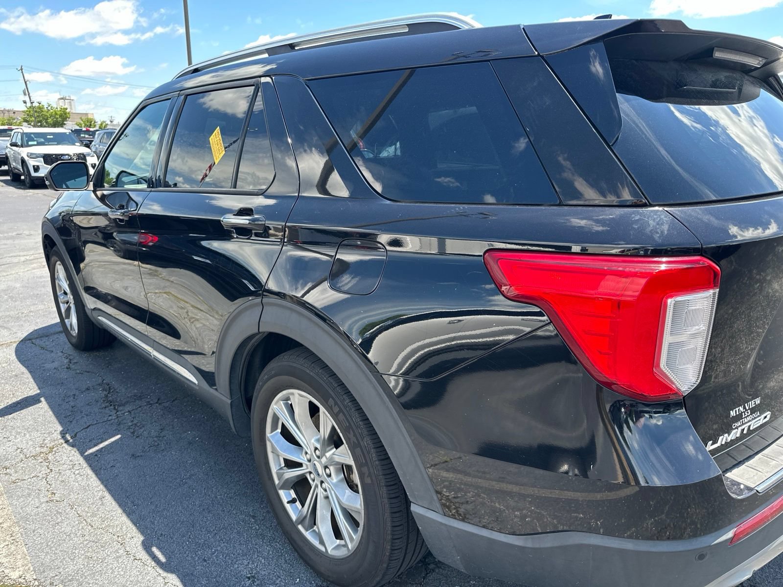 Used 2020 Ford Explorer Limited RWD image 4