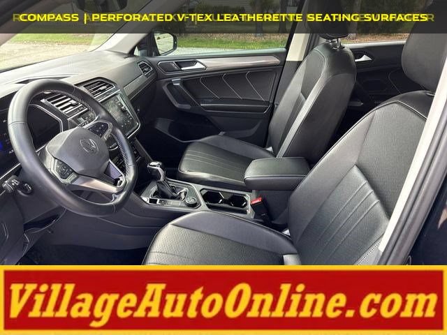 Used 2022 Volkswagen Tiguan SE w/ Panoramic Sunroof Package AWD/4WD image 15