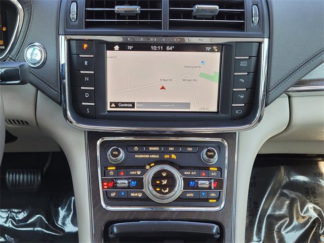 Used 2019 Lincoln Continental Reserve image 12