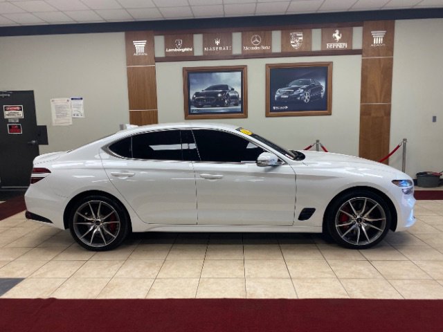 Used 2025 Genesis G70 2.5T RWD image 4