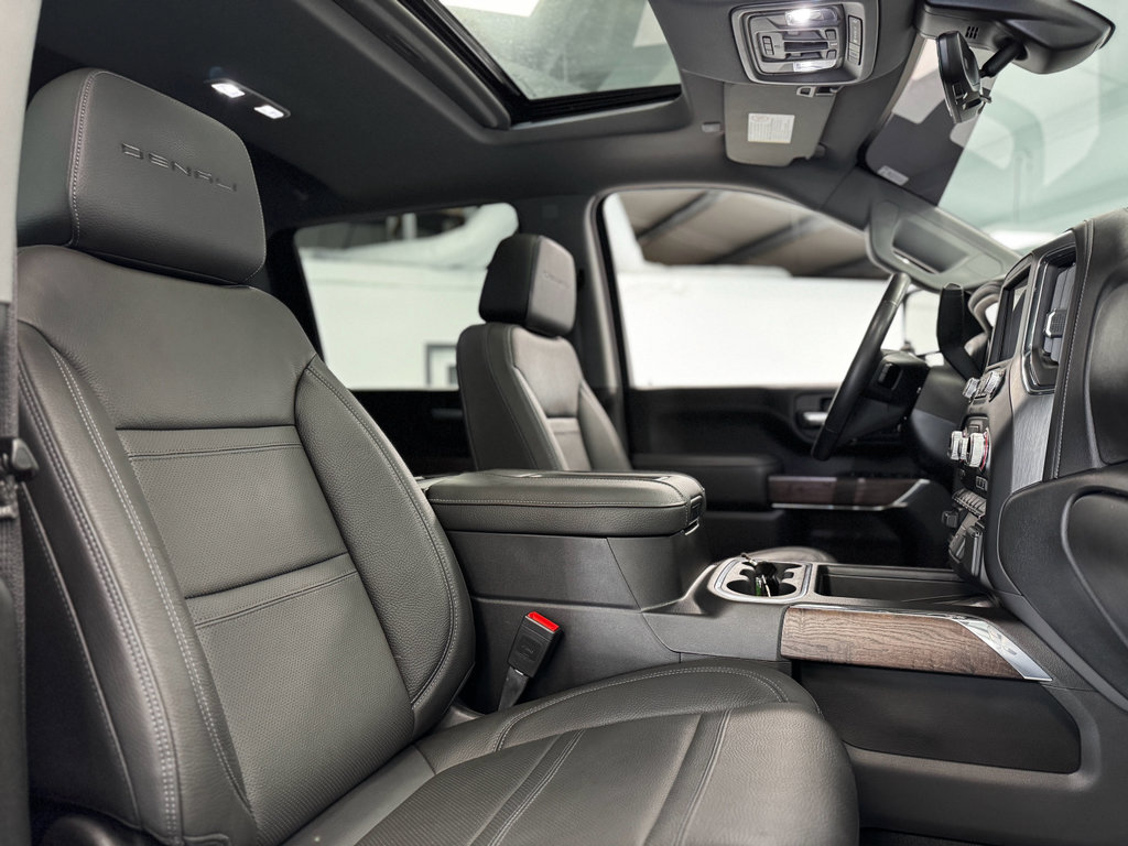 Used 2021 GMC Sierra 3500 Denali w/ Denali Ultimate Package image 34