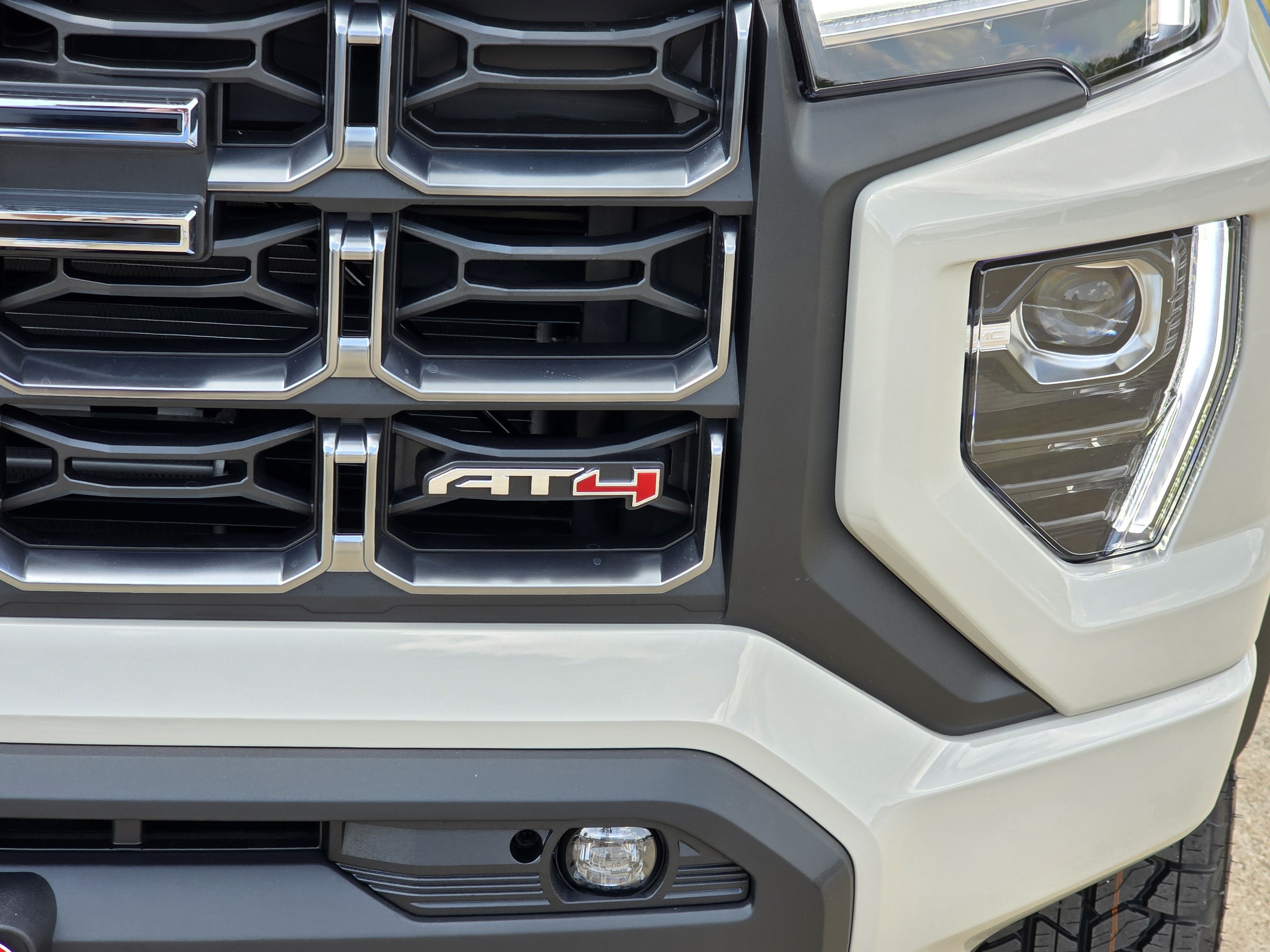 New 2026 GMC Canyon AT4 w/ Technology Plus Package AWD/4WD image 5