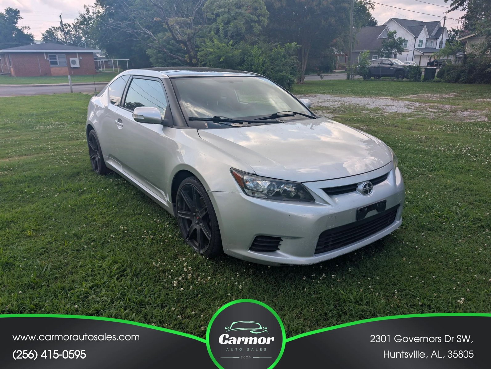 Used 2011 Scion tC FWD image 2