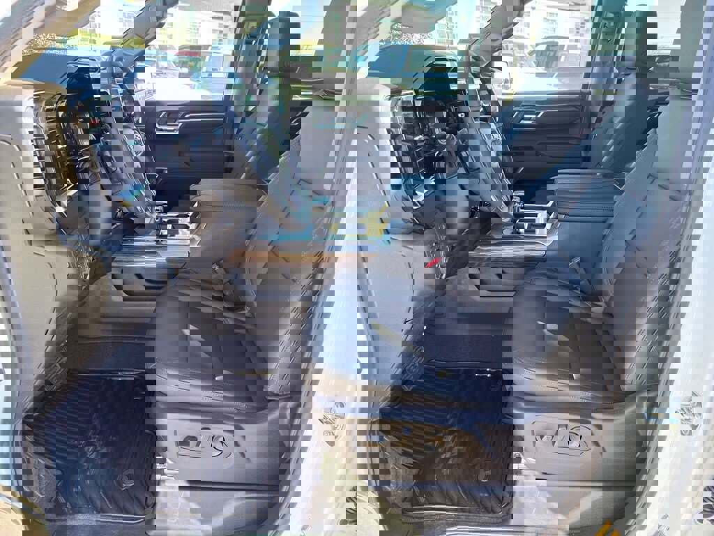 New 2026 Chevrolet Silverado 1500 LT w/ Leather Package image 8