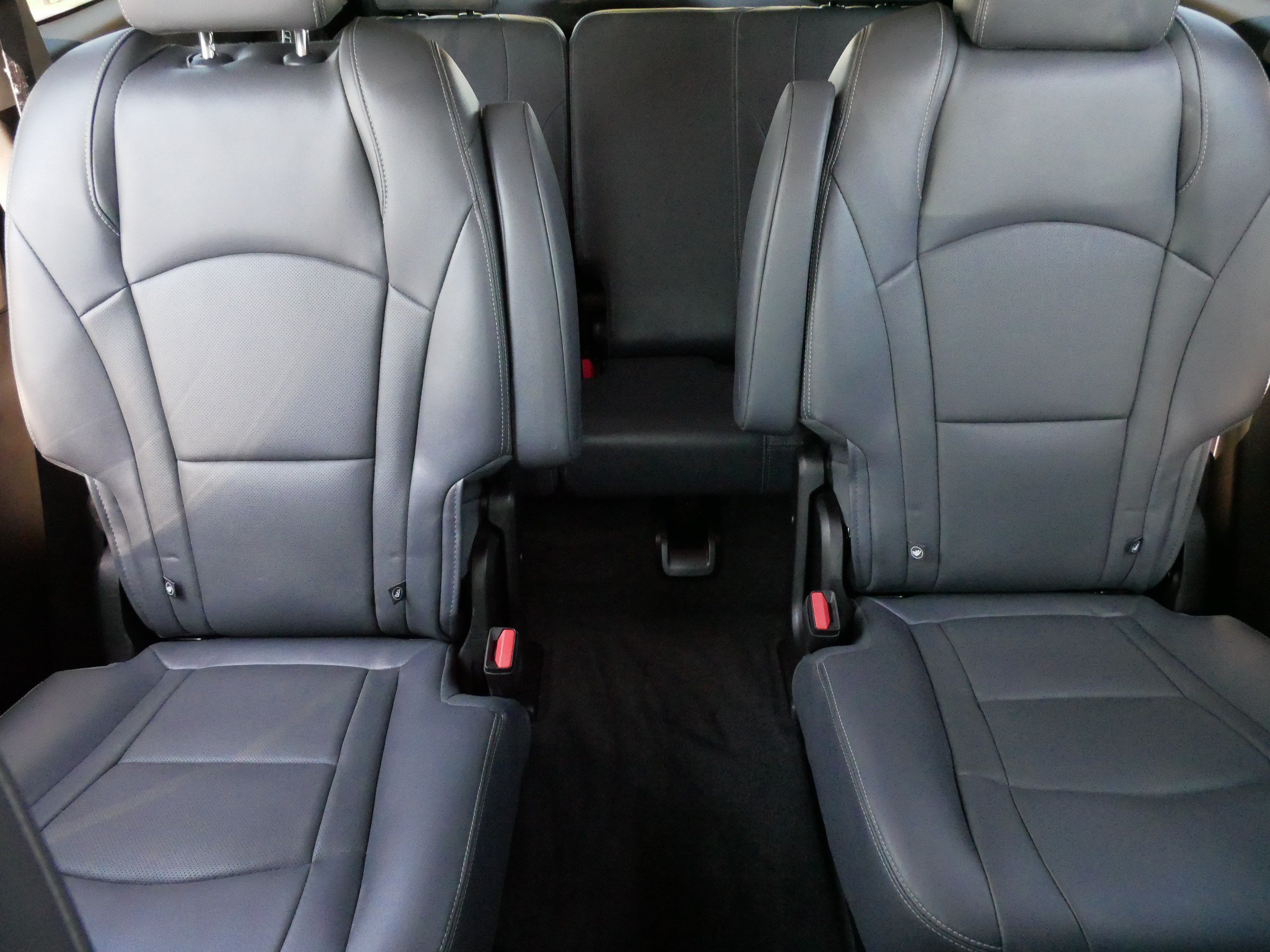 Used 2019 Buick Enclave Premium AWD/4WD image 14