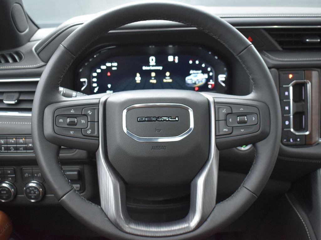 Used 2023 GMC Yukon Denali Ultimate image 15