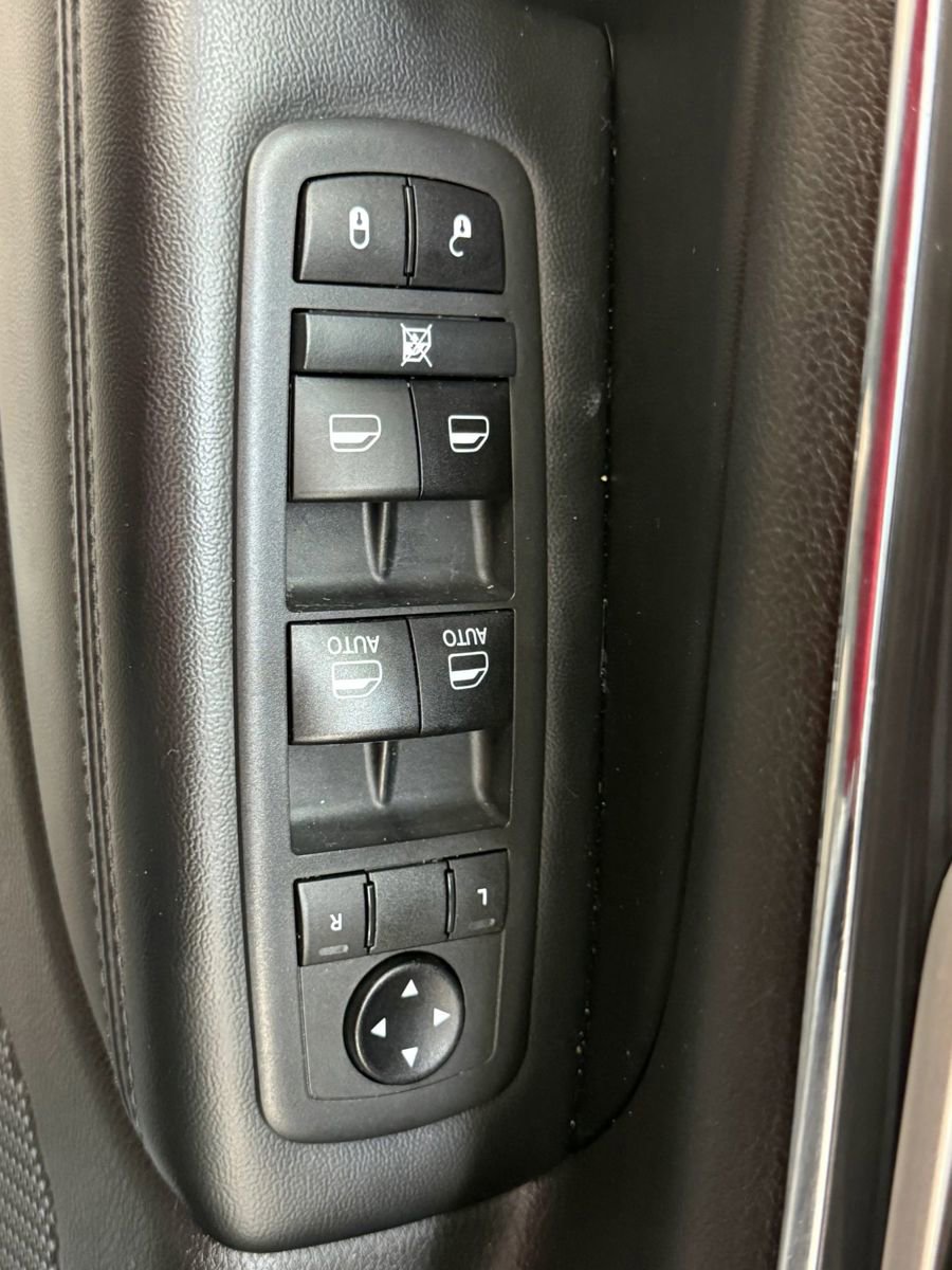 Used 2020 Jeep Grand Cherokee Limited AWD/4WD image 27