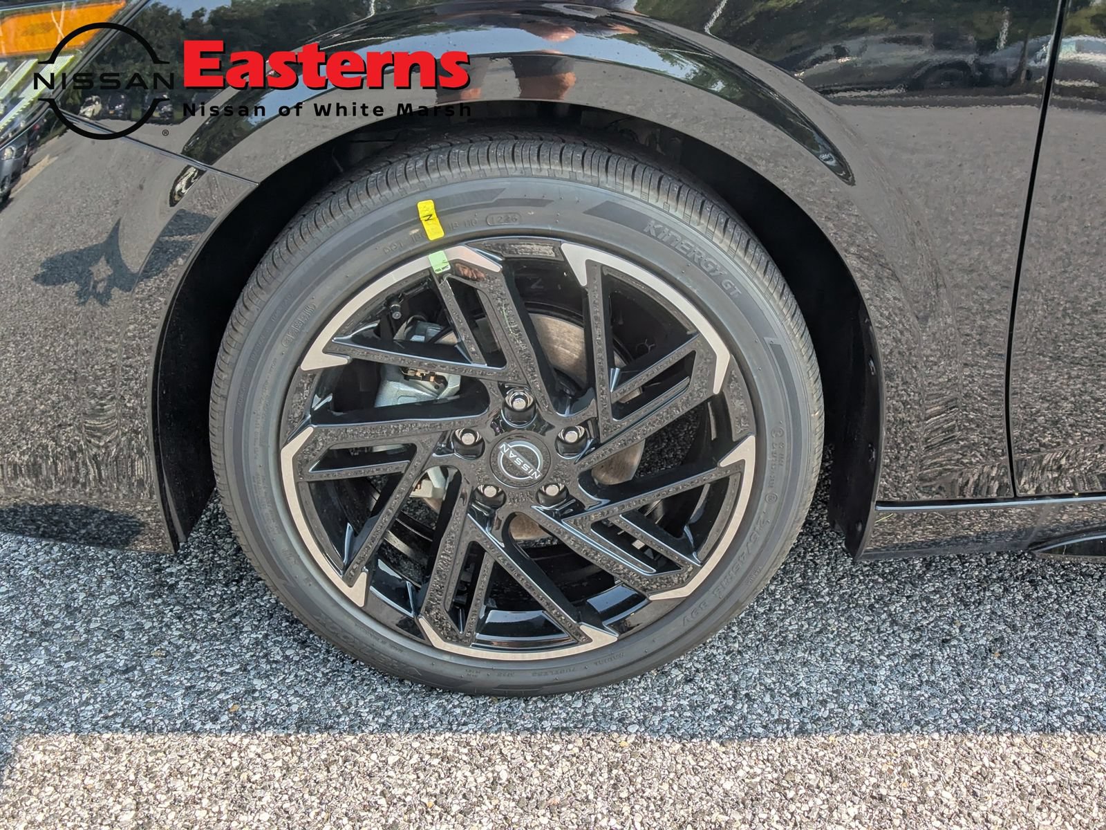 New 2026 Nissan Sentra SR w/ SR Premium Package FWD image 27