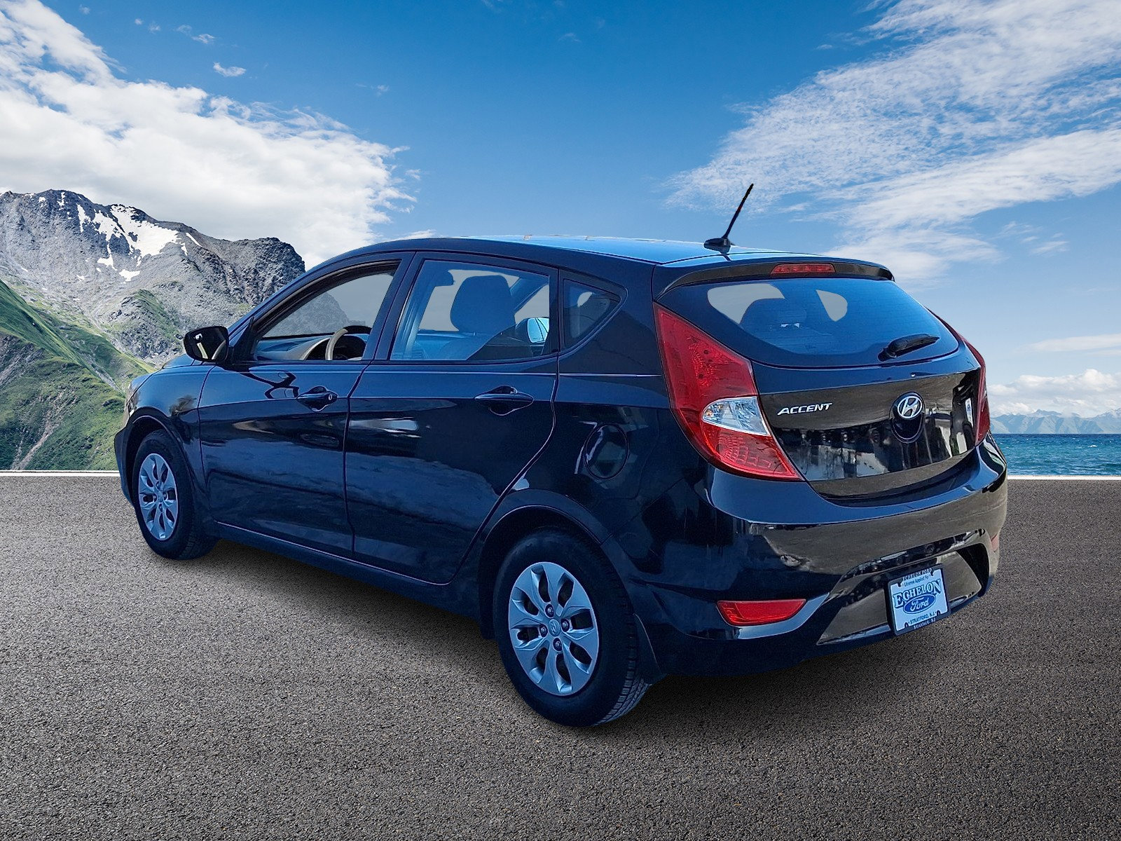 Used 2016 Hyundai Accent SE image 4