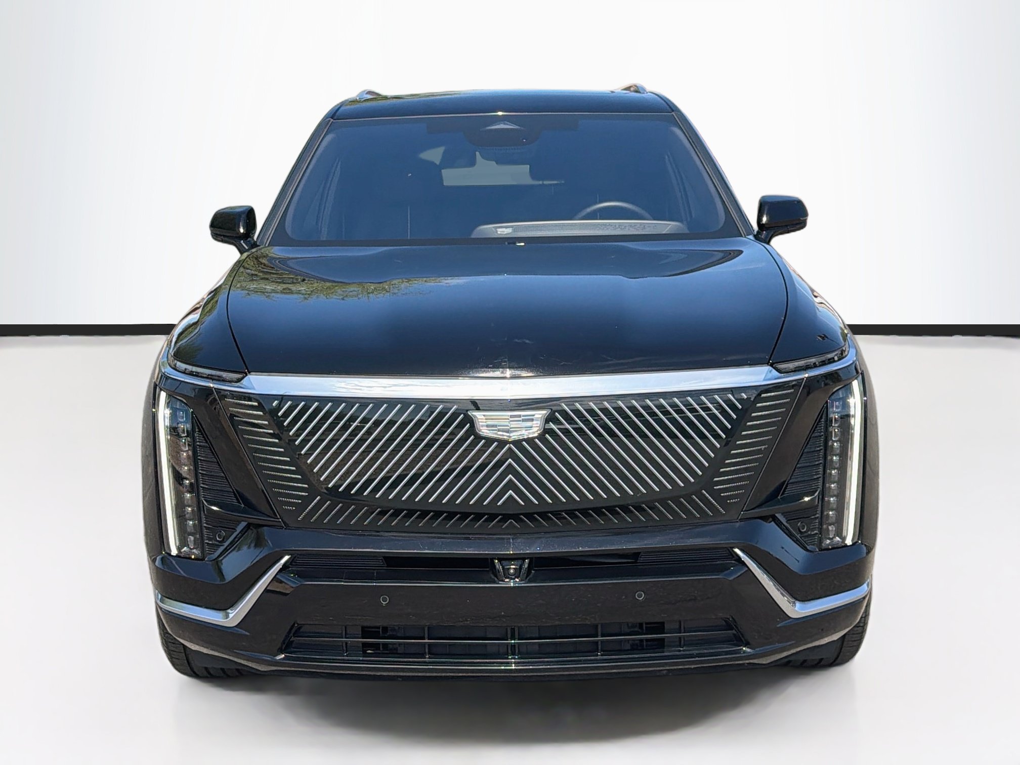 Certified 2026 Cadillac Vistiq Luxury AWD/4WD image 2