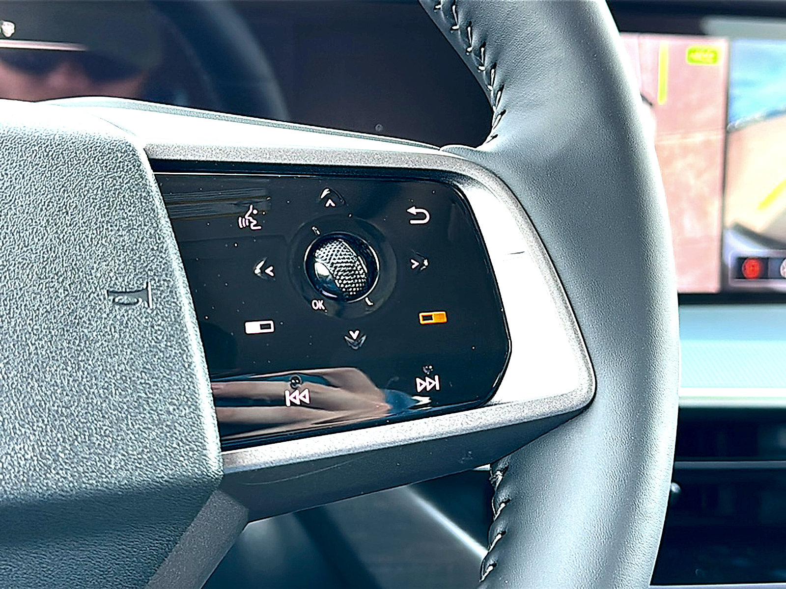 New 2025 Nissan Murano SL image 18