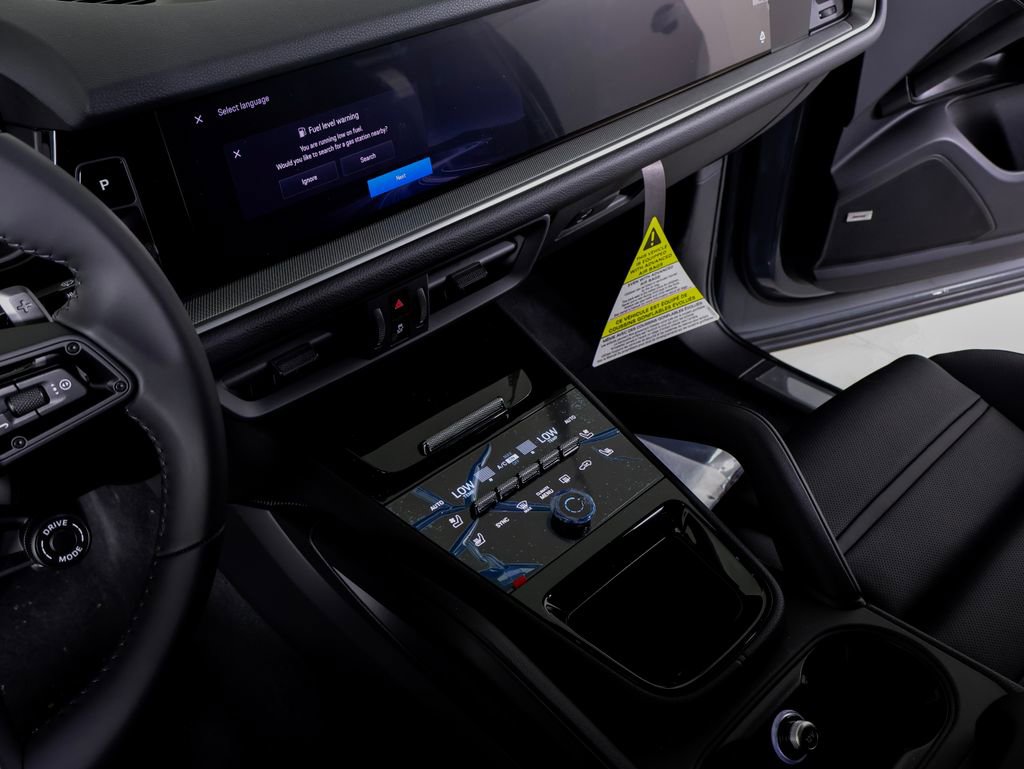 New 2026 Porsche Cayenne S image 18