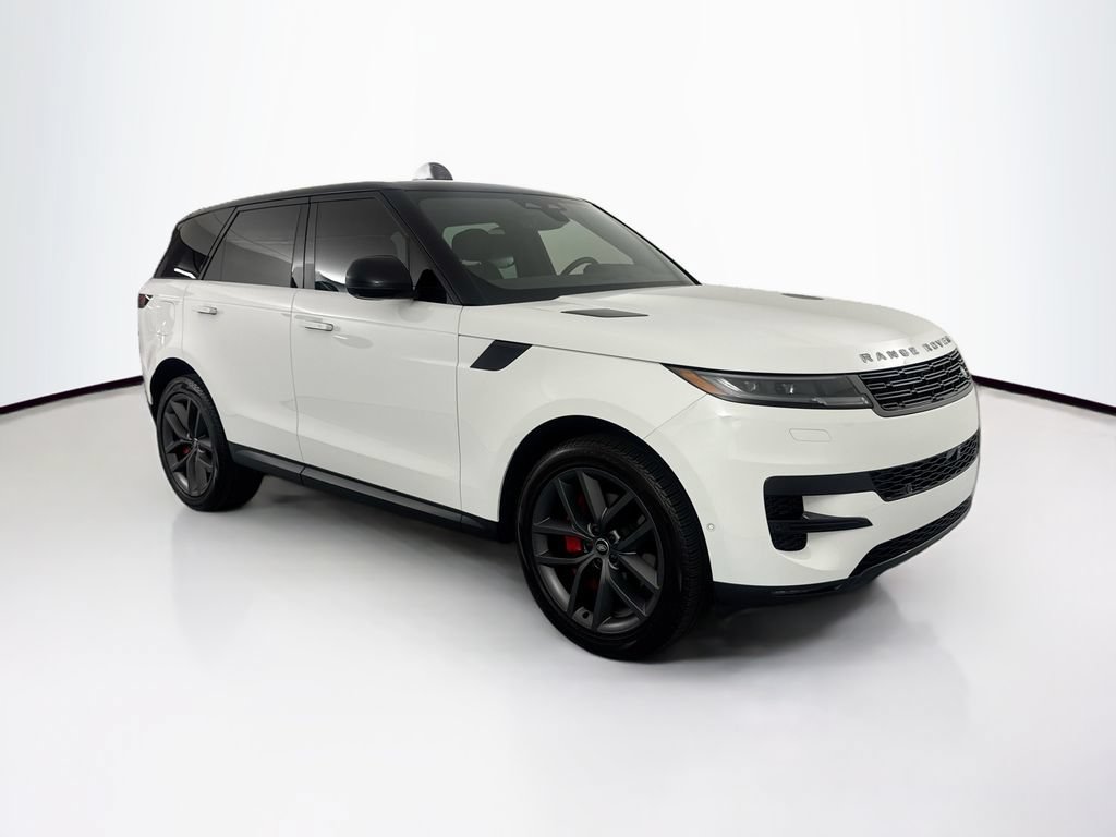 Used 2024 Land Rover Range Rover Sport SE AWD/4WD image 3