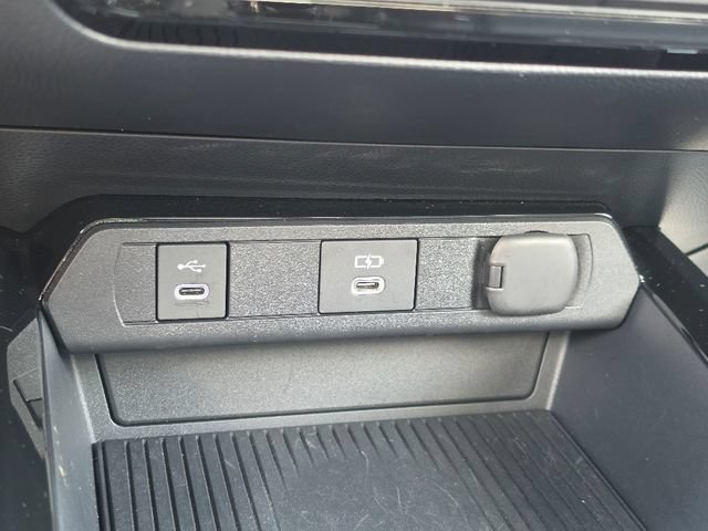 Used 2024 Toyota Prius Prime Premium w/ Advanced Technology Package FWD image 25