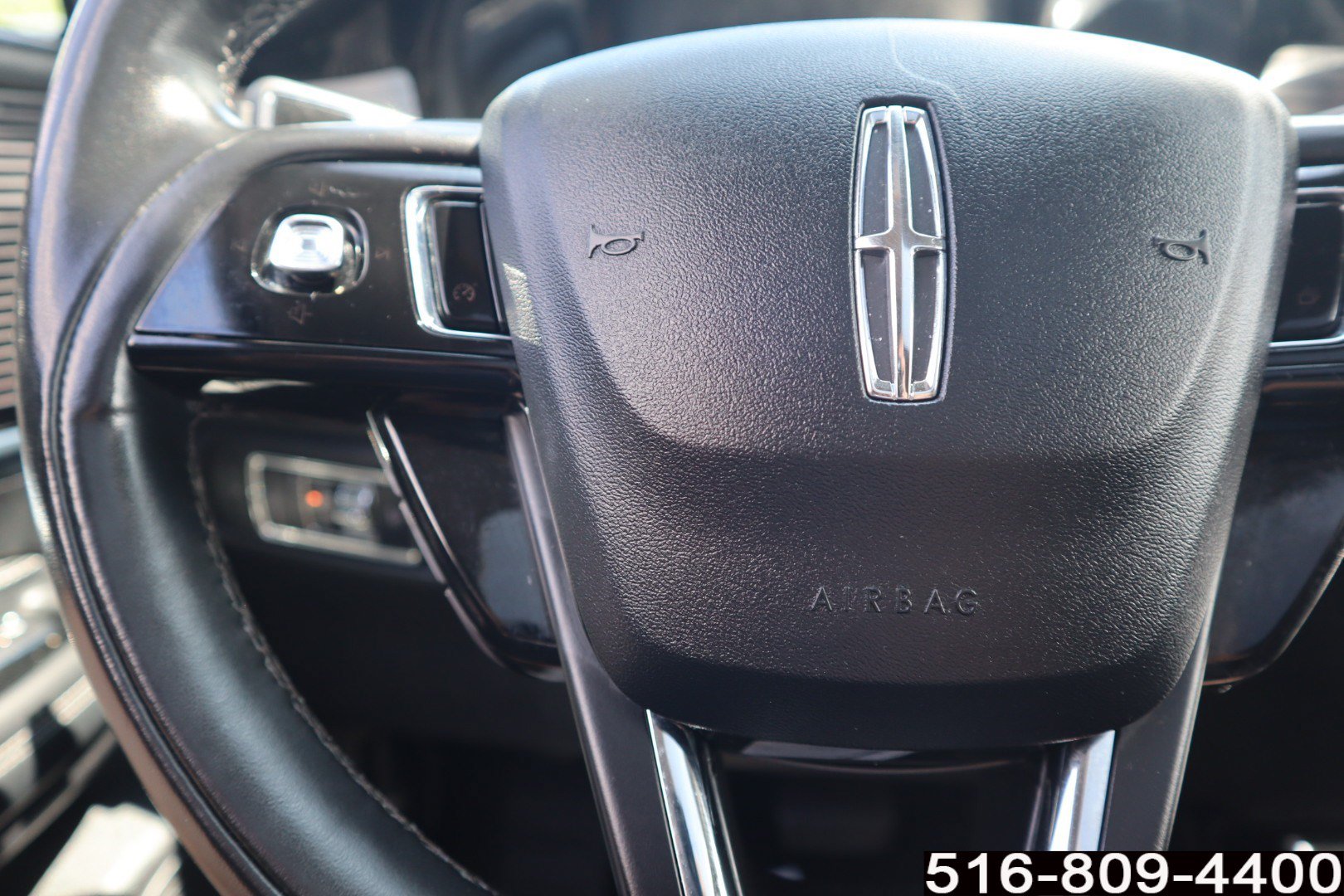 Used 2022 Lincoln Corsair AWD w/ Premium Package image 17