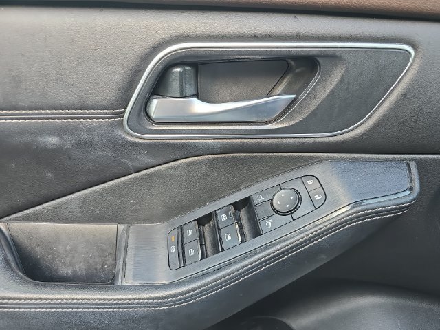 Used 2021 Nissan Rogue SV w/ Premium Package FWD image 22