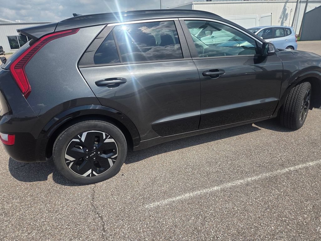 Used 2024 Kia Niro Wind FWD image 6