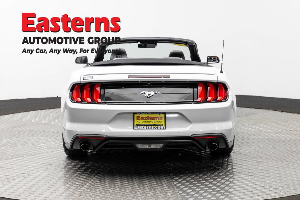 Used 2022 Ford Mustang Premium RWD image 6