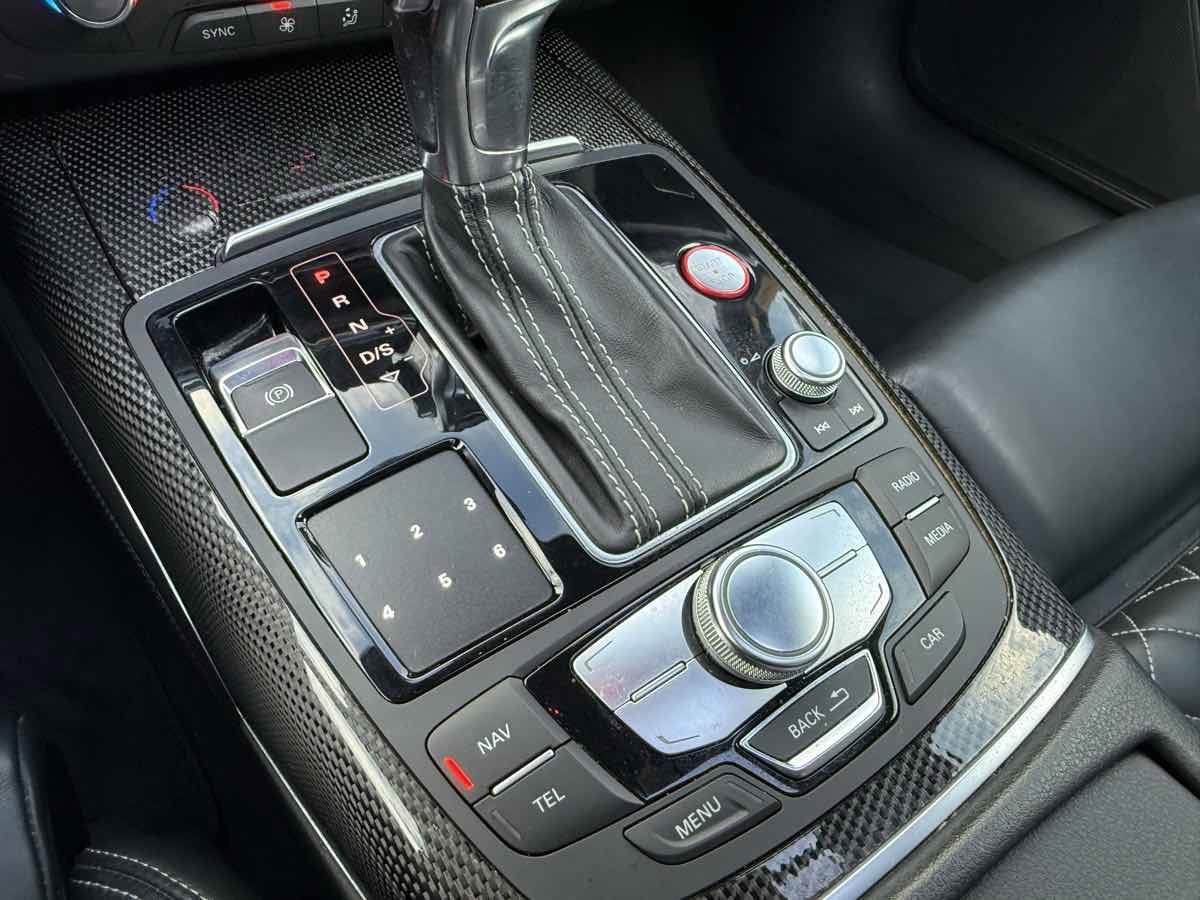 Used 2014 Audi S6 Prestige w/ Driver Assistance Package image 25