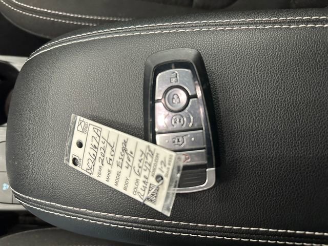 Used 2024 Ford Escape Active image 32