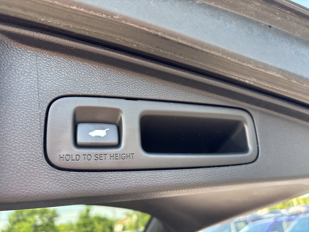Used 2018 Honda CR-V Touring image 24