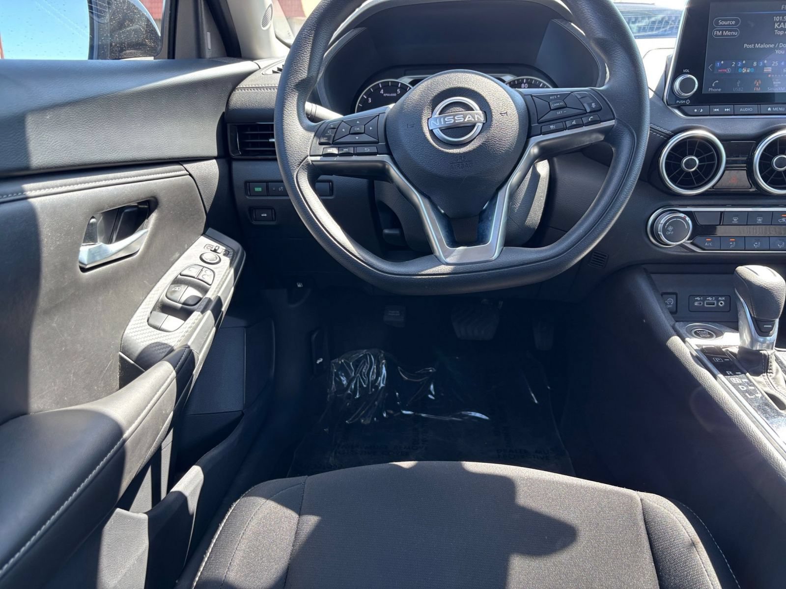 Used 2025 Nissan Sentra SV FWD image 27