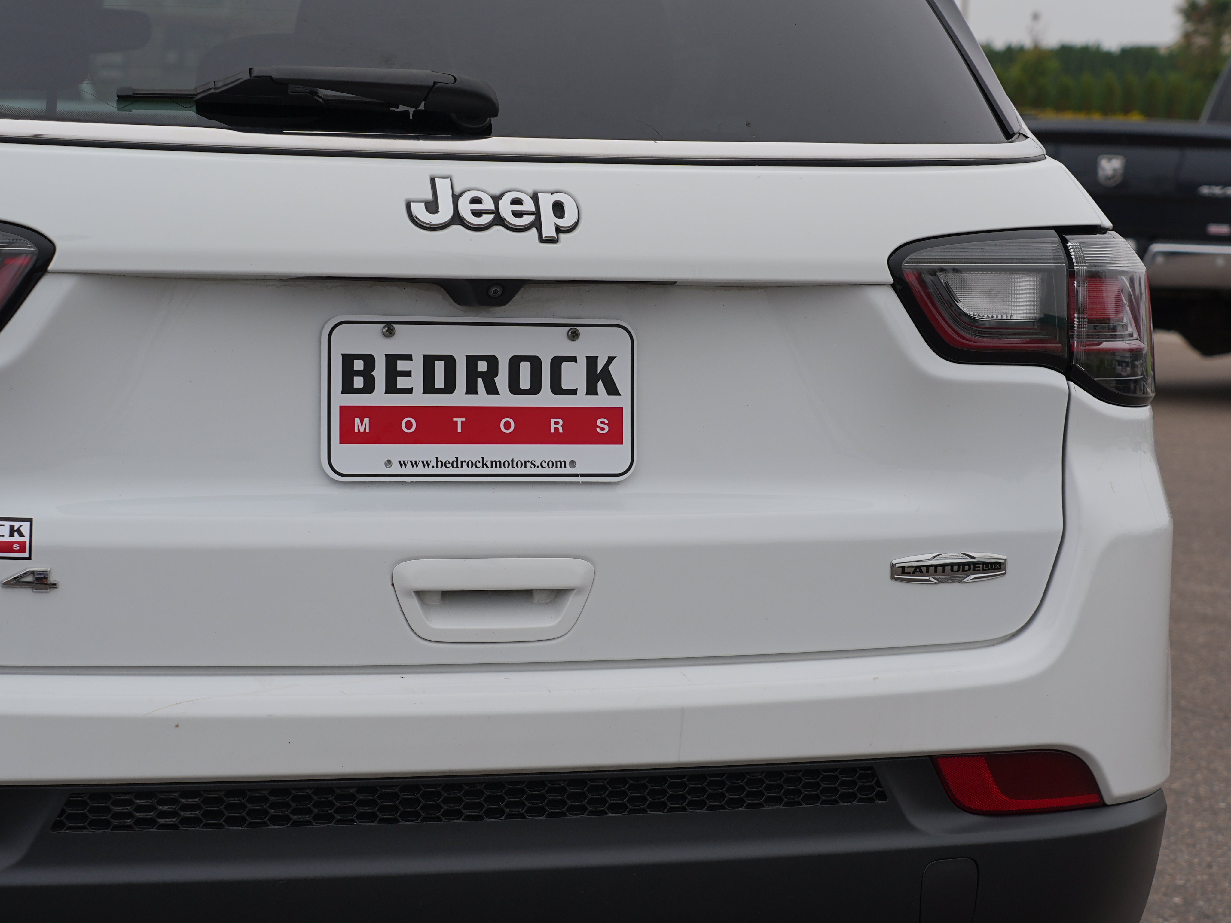 Used 2022 Jeep Compass Latitude w/ Sun and Sound Group AWD/4WD image 12
