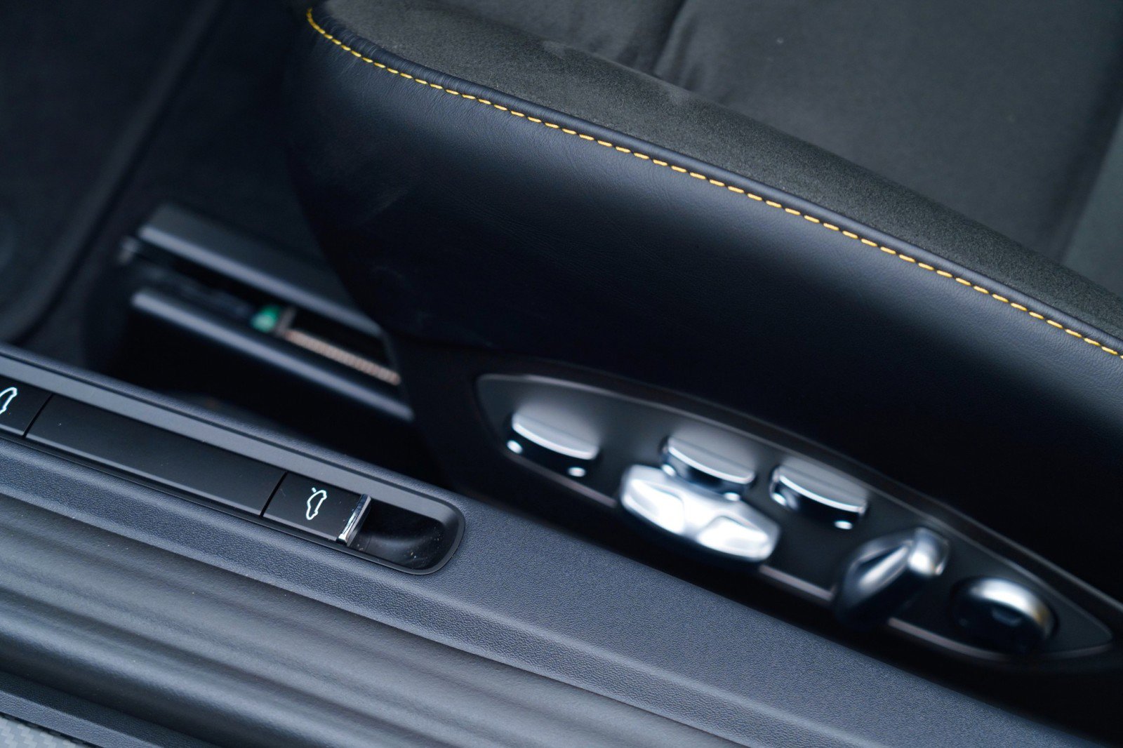 Certified 2025 Porsche 718 Boxster Spyder RS image 16