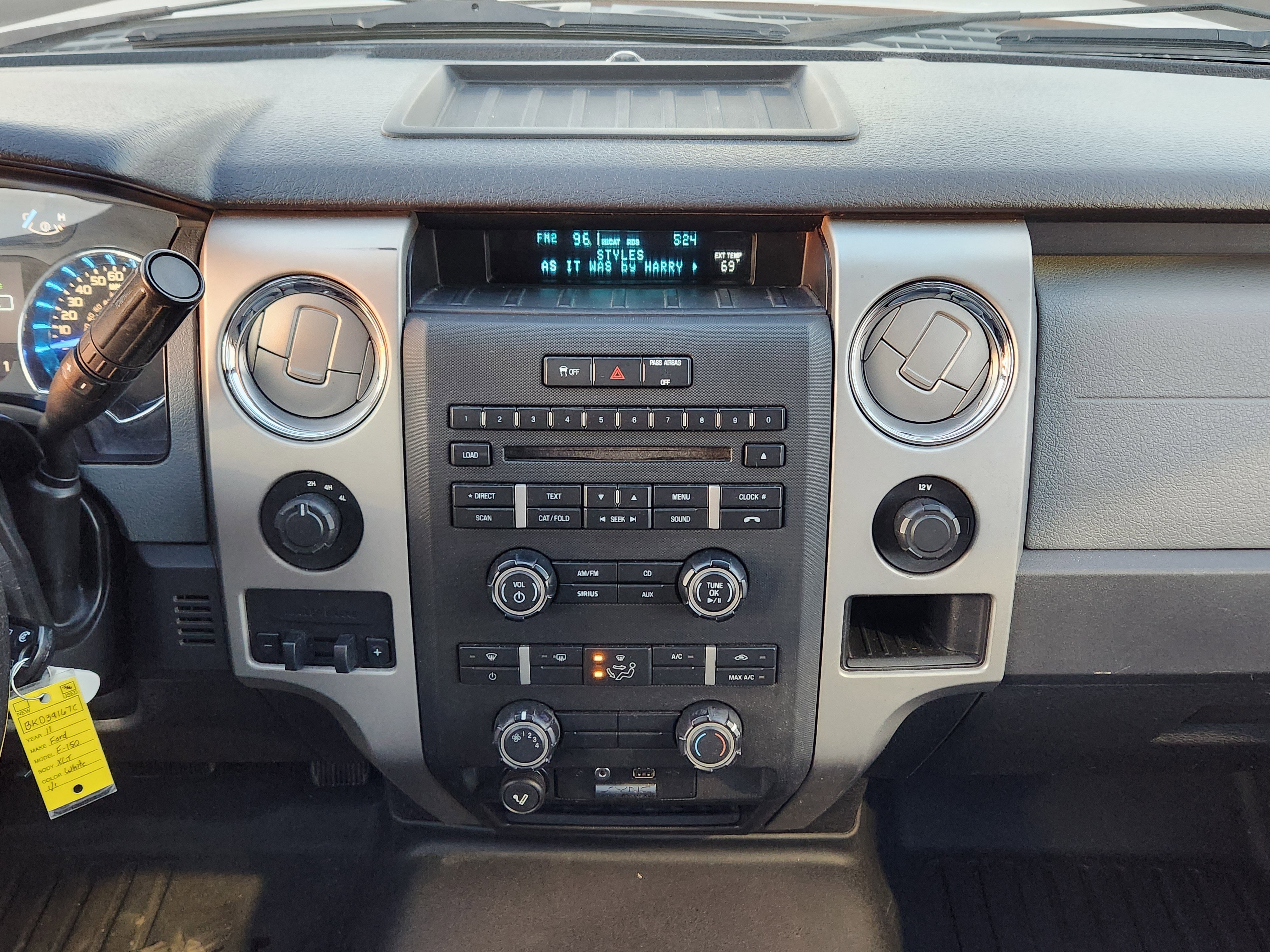 Used 2011 Ford F150 XLT w/ XLT Convenience Pkg image 18