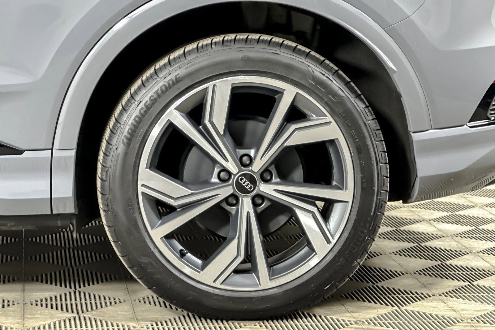 Certified 2023 Audi Q4 e-tron Premium AWD/4WD image 24