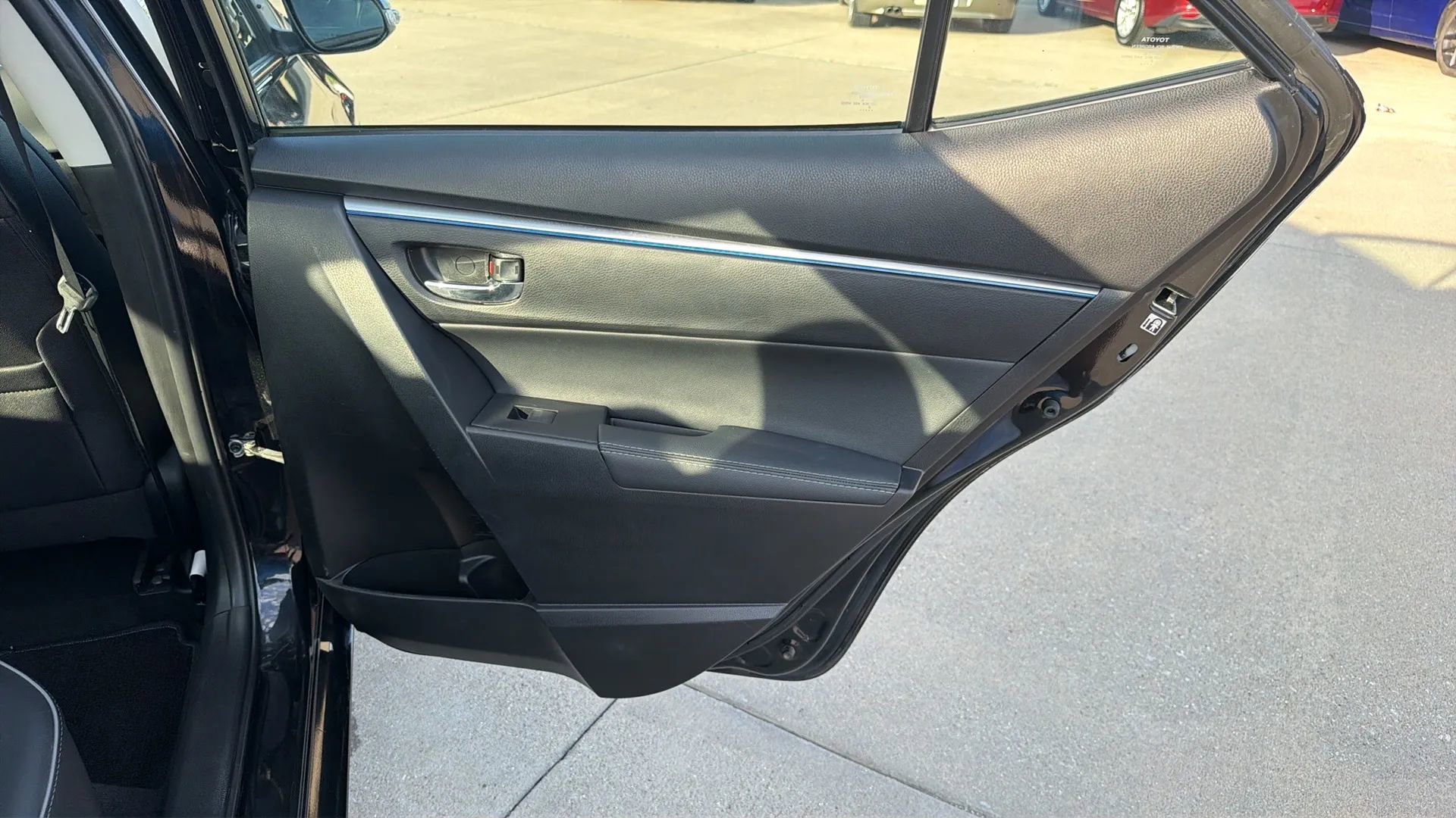 Used 2016 Toyota Corolla S FWD image 61
