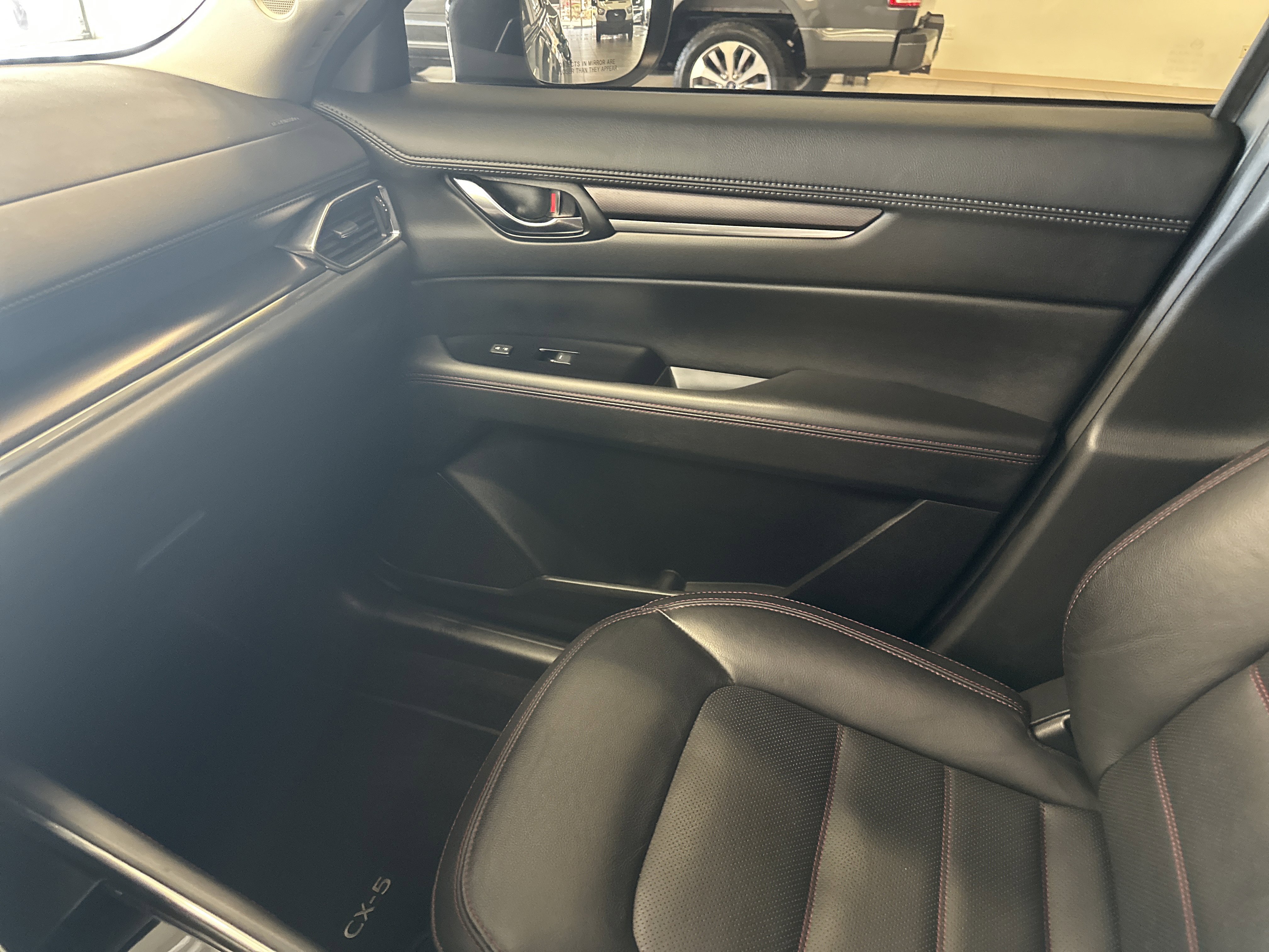 Used 2023 MAZDA CX-5 Carbon Edition image 26