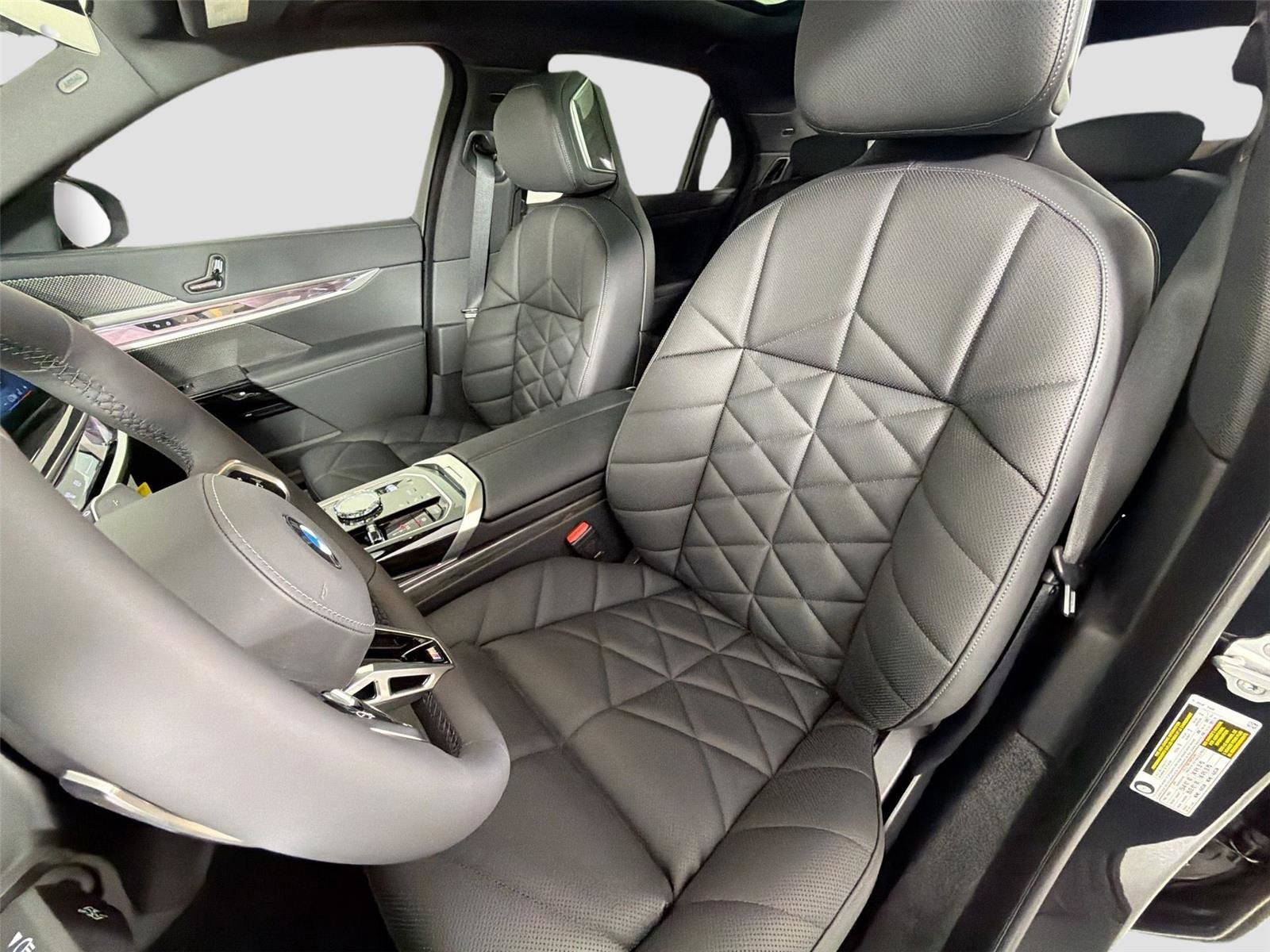 New 2026 BMW 740i image 19