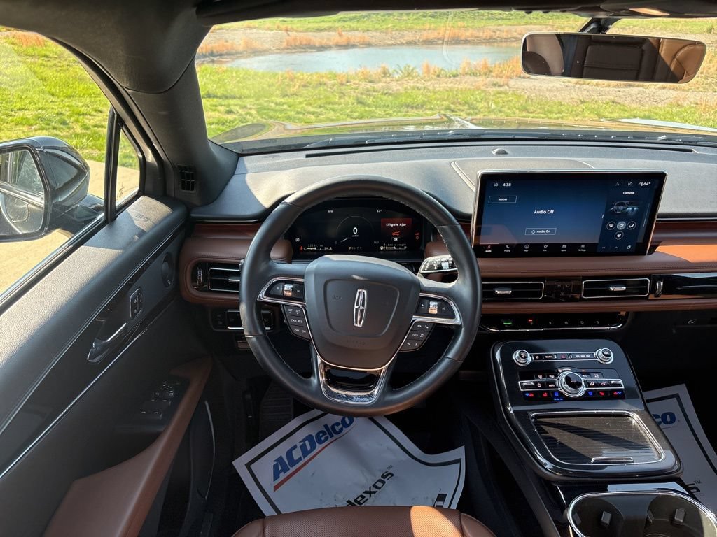 Used 2023 Lincoln Nautilus Reserve w/ Luxury Package AWD/4WD image 52