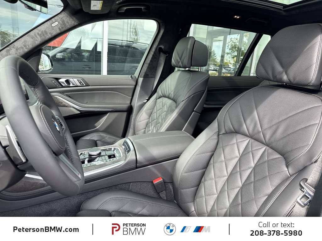 New 2026 BMW X7 xDrive40i w/ M Sport Package image 16