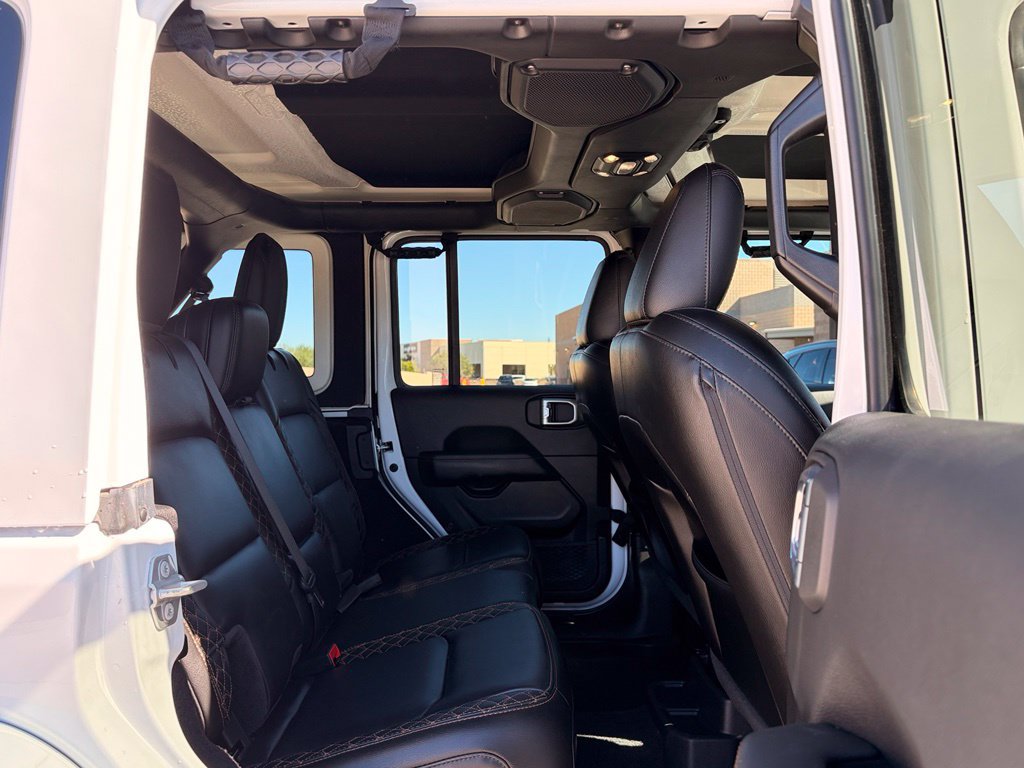 Used 2021 Jeep Wrangler Unlimited Sahara AWD/4WD image 19