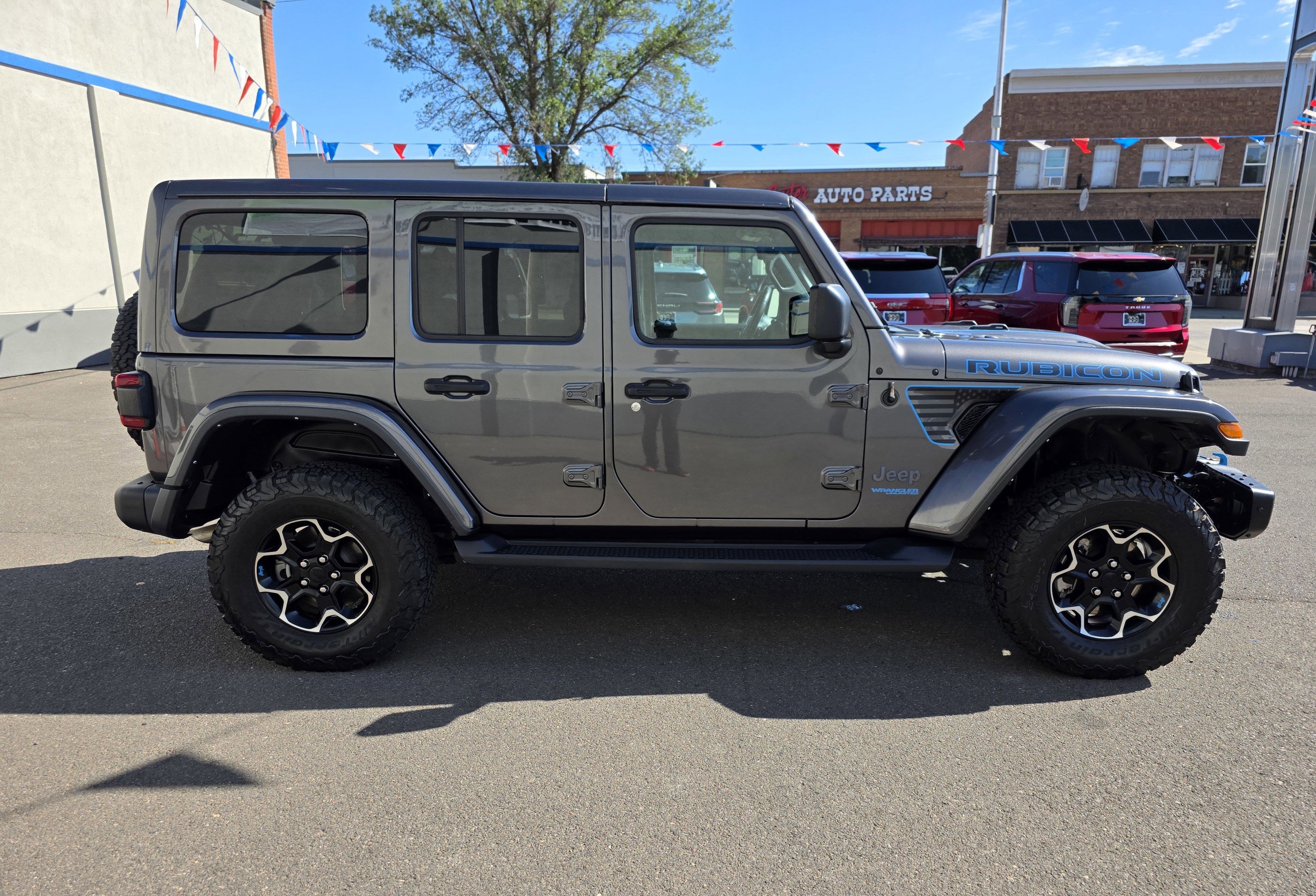 Used 2021 Jeep Wrangler Unlimited Rubicon 4xe w/ Steel Bumper Group image 9