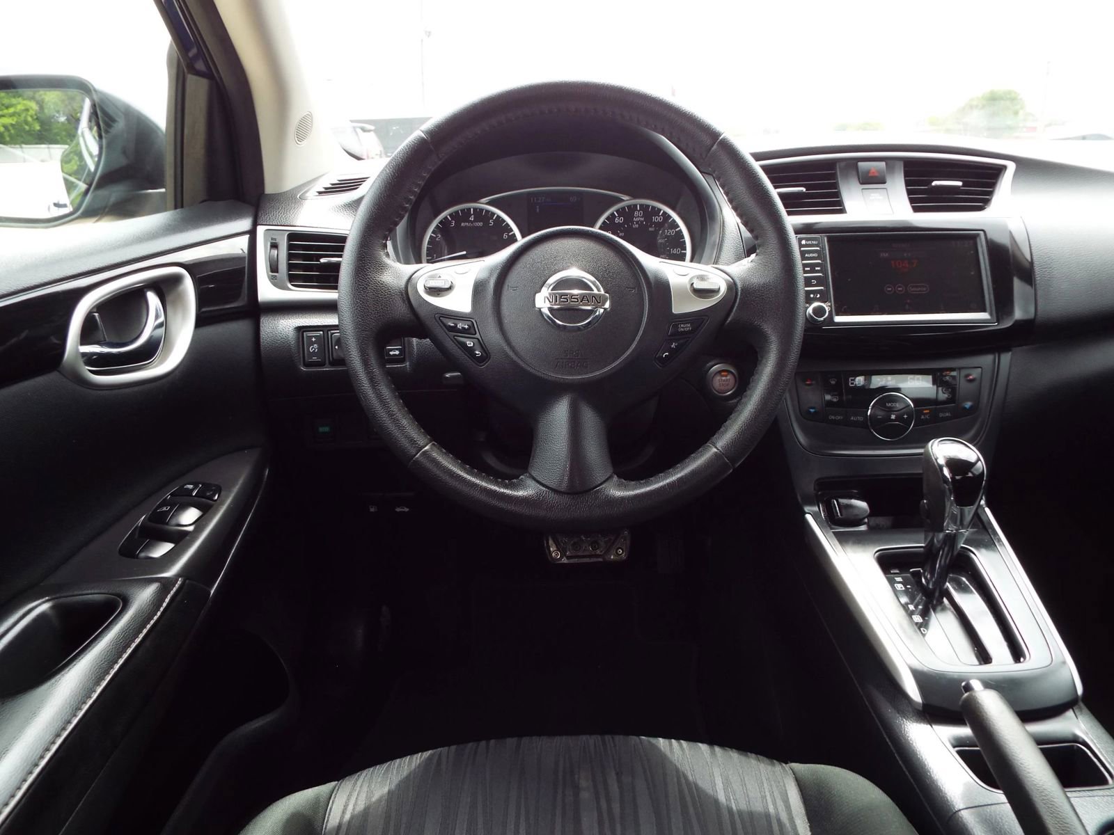 Used 2019 Nissan Sentra SV FWD image 10
