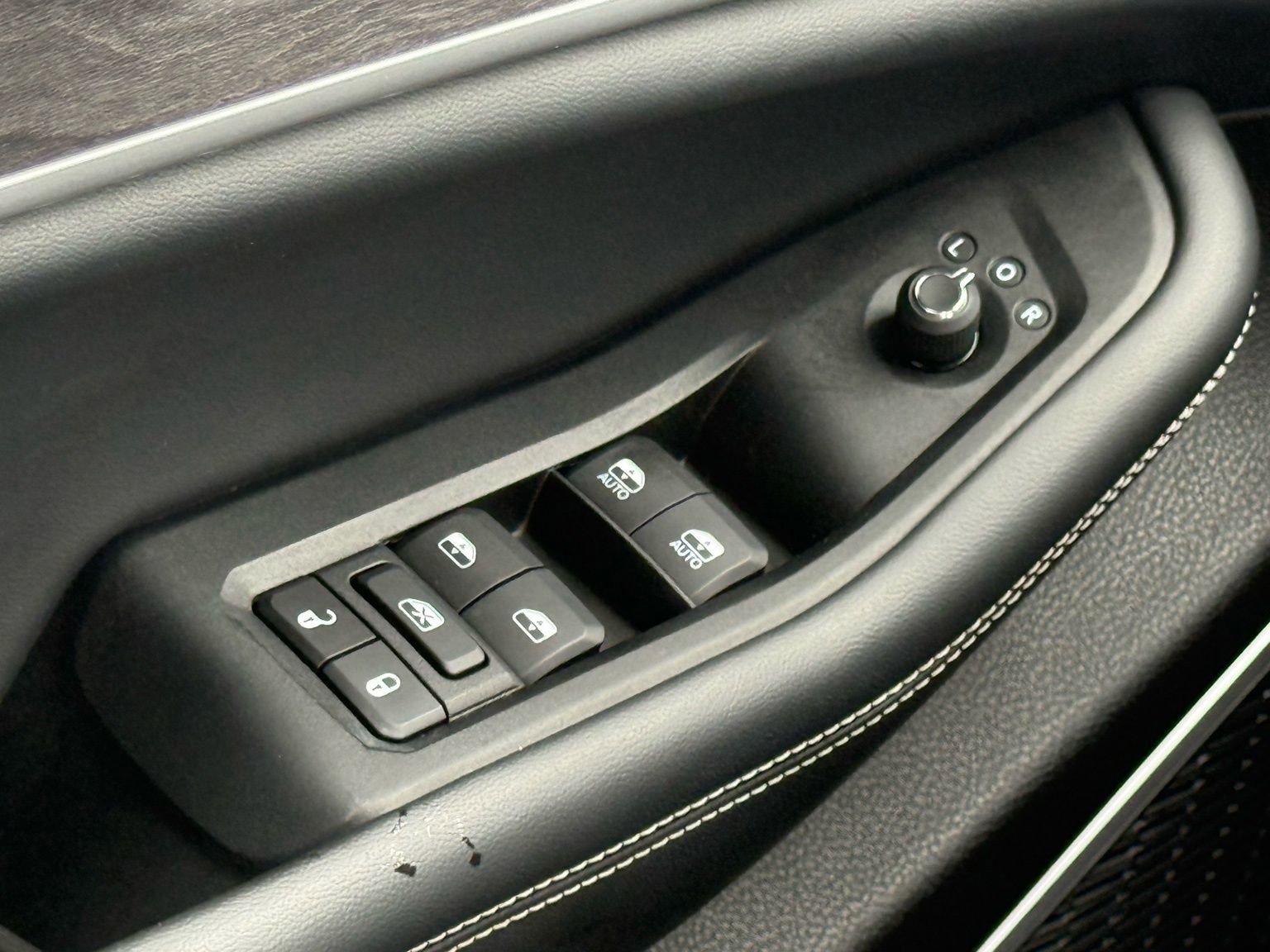 Used 2023 Jeep Grand Cherokee 4WD 4xe image 40